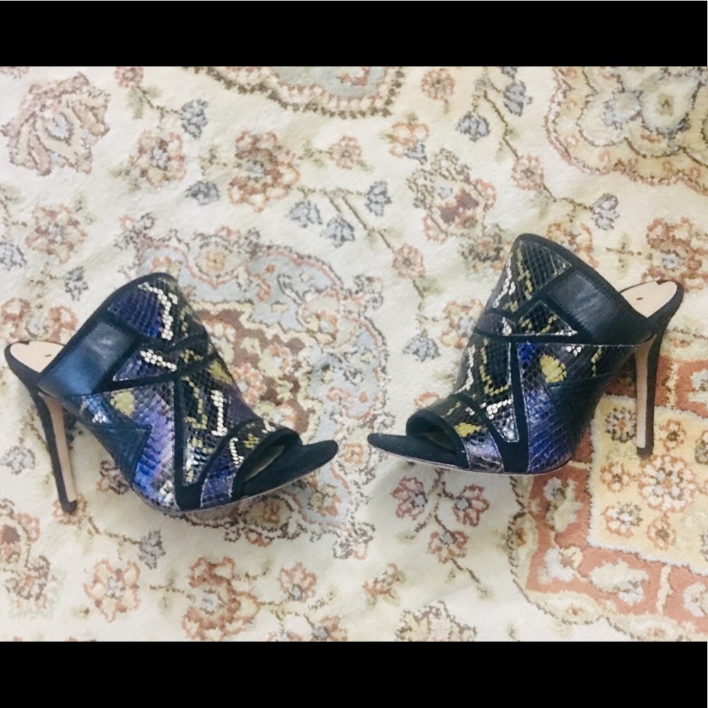 VIA SPIGA Black Velvet Leather Heels 7